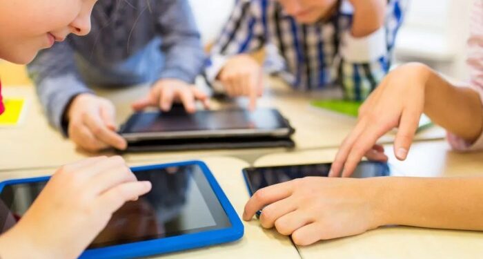 Raising the Digital Child | PPTX