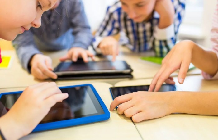 Raising the Digital Child | PPTX Raising the Digital Child | PPTX
